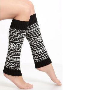 NWT! HUE Fair Isle Legwarmers - Black